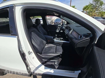 2025 Mercedes-Benz GLA 250 - miniatura 18