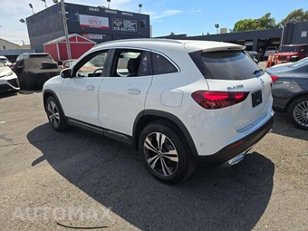 2025 Mercedes-Benz GLA 250 - miniatura 2