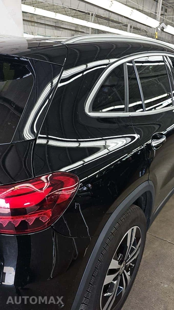 2025 Mercedes-Benz GLA 250 - miniatura 35