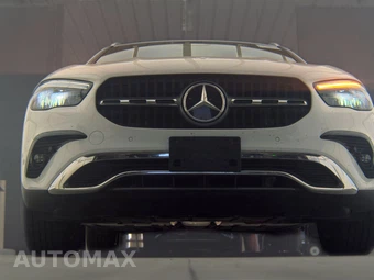 2025 Mercedes-Benz GLA 250 - miniatura 3