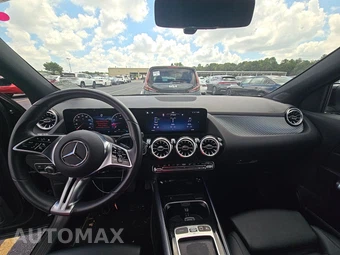 2025 Mercedes-Benz GLA 250 - miniatura 17