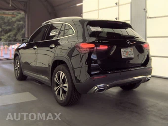 2025 Mercedes-Benz GLA 250 - miniatura 8