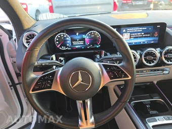 2025 Mercedes-Benz GLA 250 - miniatura 16