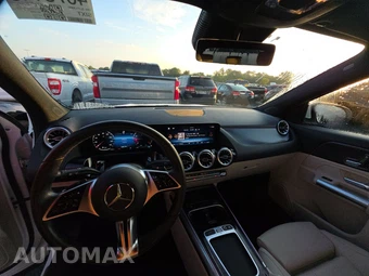 2025 Mercedes-Benz GLA 250 - miniatura 17