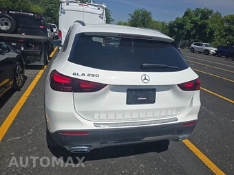 2025 Mercedes-Benz GLA 250 - miniatura 5