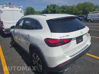 2025 Mercedes-Benz GLA 250 - miniatura 6