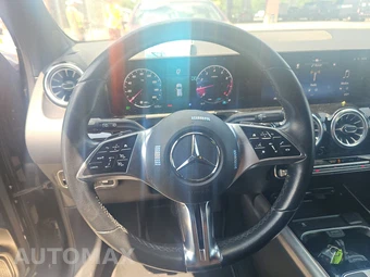 2025 Mercedes-Benz GLA 250 - miniatura 10