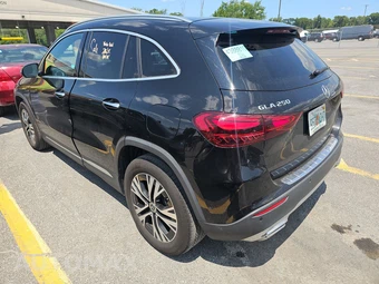 2025 Mercedes-Benz GLA 250 - miniatura 6