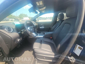 2025 Mercedes-Benz GLA 250 - miniatura 7