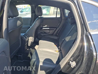 2025 Mercedes-Benz GLA 250 - miniatura 13