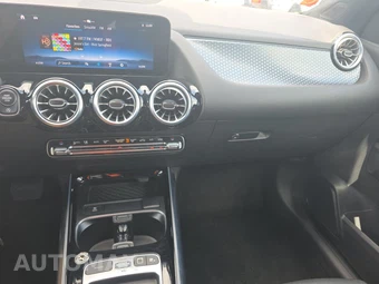 2025 Mercedes-Benz GLA 250 - miniatura 17