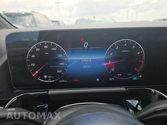 2025 Mercedes-Benz GLA 250 - miniatura 18