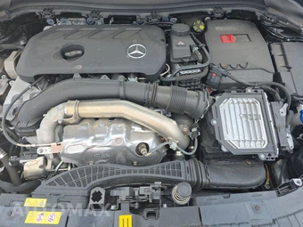 2025 Mercedes-Benz GLA 250 - miniatura 22