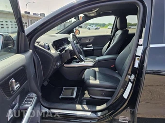 2025 Mercedes-Benz GLA 250 - miniatura 4