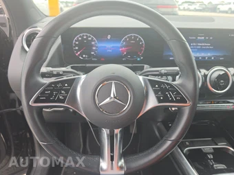 2025 Mercedes-Benz GLA 250 - miniatura 10