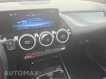 2025 Mercedes-Benz GLA 250 - miniatura 11