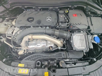 2025 Mercedes-Benz GLA 250 - miniatura 15