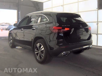 2025 Mercedes-Benz GLA 250 - miniatura 8