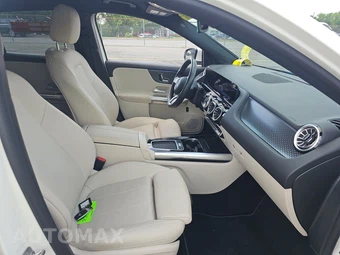 2025 Mercedes-Benz GLA 250 - miniatura 13