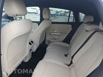 2025 Mercedes-Benz GLA 250 - miniatura 18