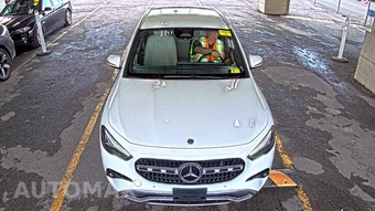 2025 Mercedes-Benz GLA 250 - miniatura 2