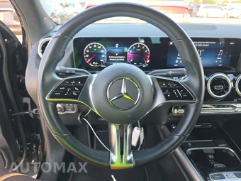2025 Mercedes-Benz GLA 250 - miniatura 10