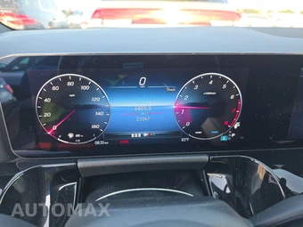 2025 Mercedes-Benz GLA 250 - miniatura 12