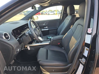 2025 Mercedes-Benz GLA 250 - miniatura 7