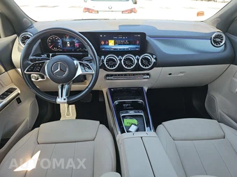 2025 Mercedes-Benz GLA 250 - miniatura 17