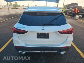 2025 Mercedes-Benz GLA 250 - miniatura 5