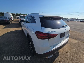 2025 Mercedes-Benz GLA 250 - miniatura 6