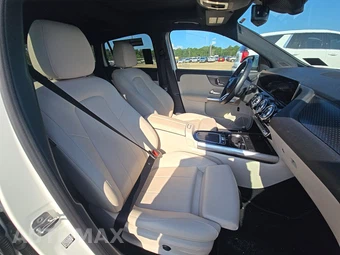 2025 Mercedes-Benz GLA 250 - miniatura 8