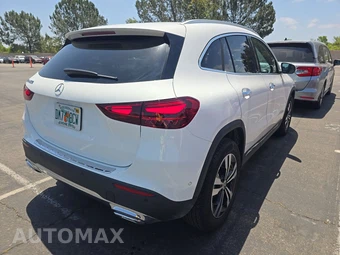2025 Mercedes-Benz GLA 250 - miniatura 4