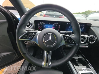2025 Mercedes-Benz GLA 250 - miniatura 16