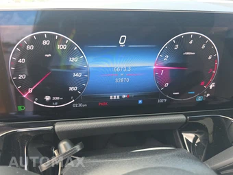 2025 Mercedes-Benz GLA 250 - miniatura 18