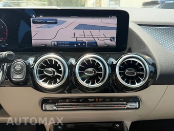 2025 Mercedes-Benz GLA 250 - miniatura 16
