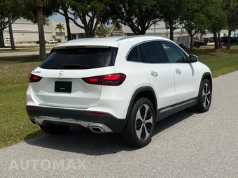 2025 Mercedes-Benz GLA 250 - miniatura 5
