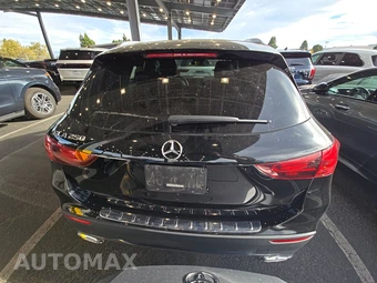 2025 Mercedes-Benz GLA 250 - miniatura 5