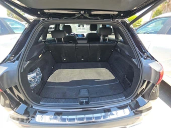 2025 Mercedes-Benz GLA 250 – miniatura 11