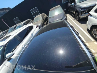 2025 Mercedes-Benz GLA 250 – miniatura 9