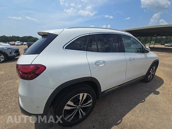 2025 Mercedes-Benz GLA 250 - miniatura 4