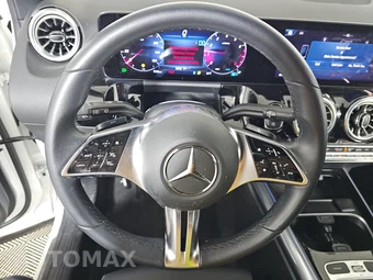 2025 Mercedes-Benz GLA 250 - miniatura 10