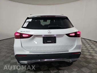 2025 Mercedes-Benz GLA 250 - miniatura 5