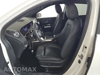 2025 Mercedes-Benz GLA 250 - miniatura 7