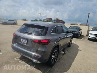 2025 Mercedes-Benz GLA 250 – miniatura 4