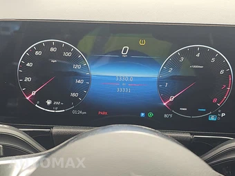 2025 Mercedes-Benz GLA 250 - miniatura 12
