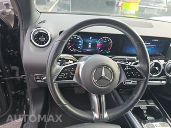 2025 Mercedes-Benz GLA 250 - miniatura 10