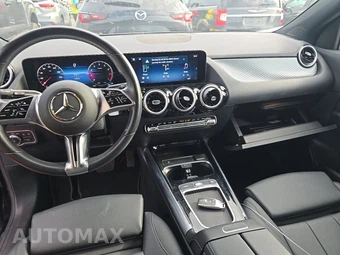 2025 Mercedes-Benz GLA 250 - miniatura 11