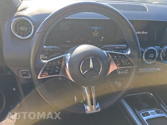 2025 Mercedes-Benz GLA 250 - miniatura 10