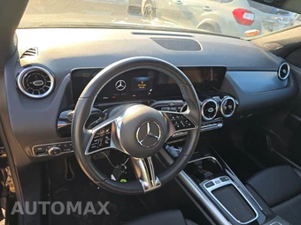 2025 Mercedes-Benz GLA 250 - miniatura 11